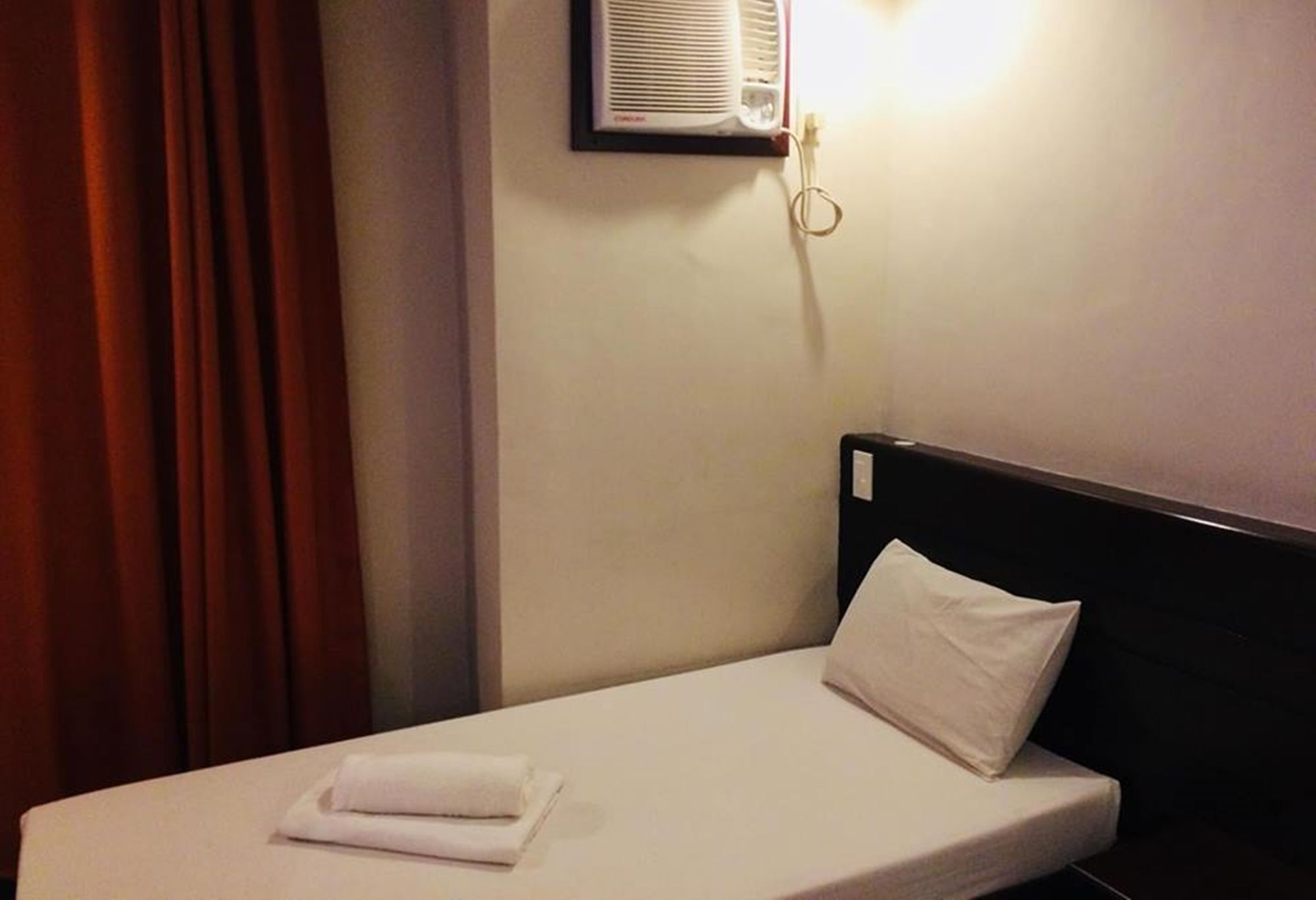 Reddoorz Near Victoria Mall Davao Exterior photo