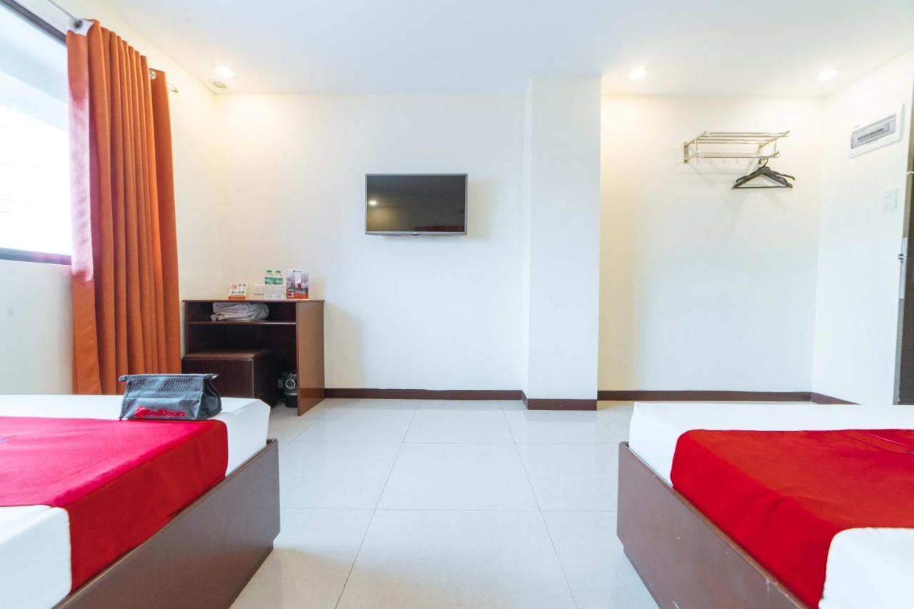 Reddoorz Near Victoria Mall Davao Exterior photo