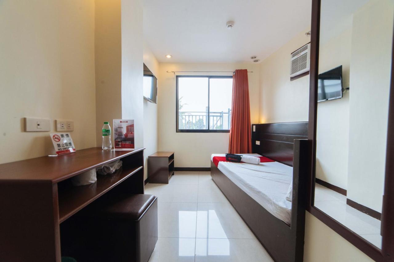 Reddoorz Near Victoria Mall Davao Exterior photo
