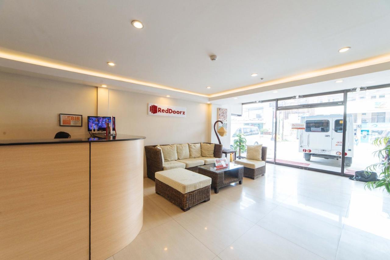 Reddoorz Near Victoria Mall Davao Exterior photo